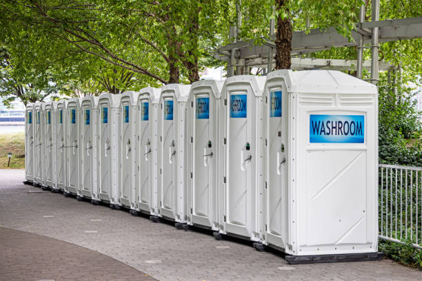 Portable Toilet Options We Offer in Nevada, MO